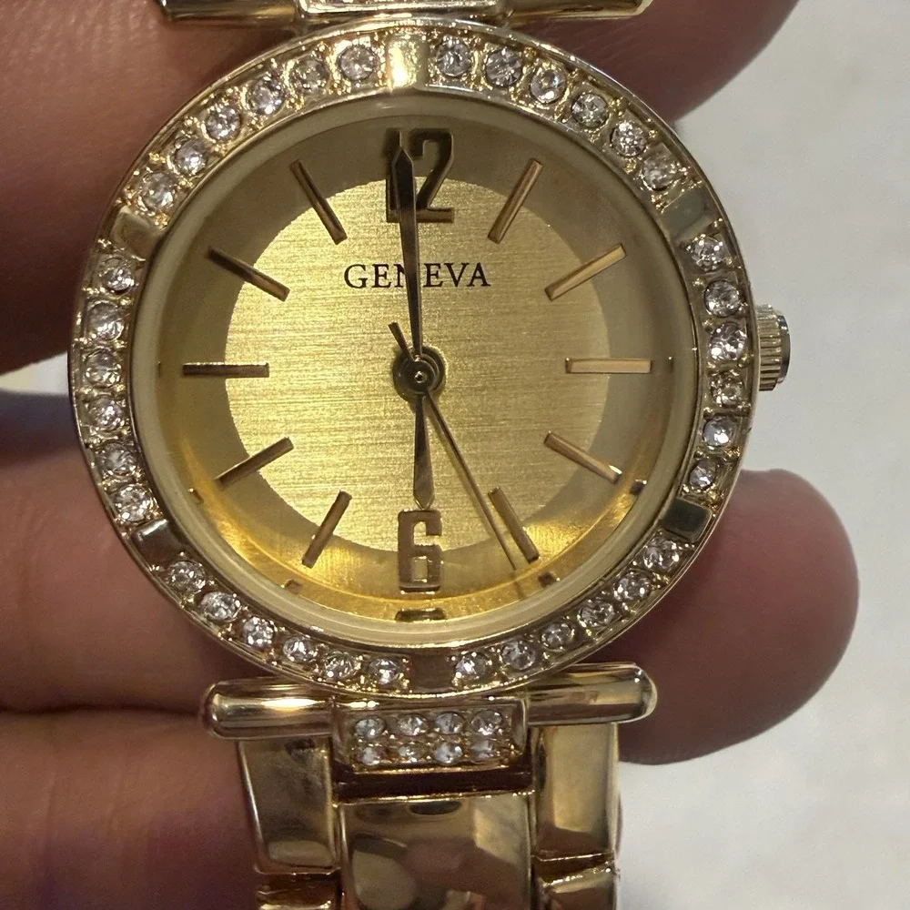 Geneva Women's Gold Tone Crystal Bezel Bracelet Watch w/ Box Extra Links Works